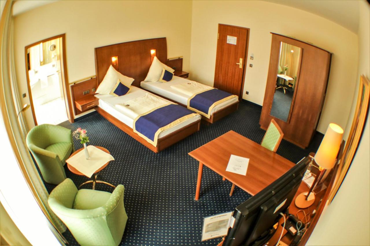 Victoria Hotel Минден Экстерьер фото